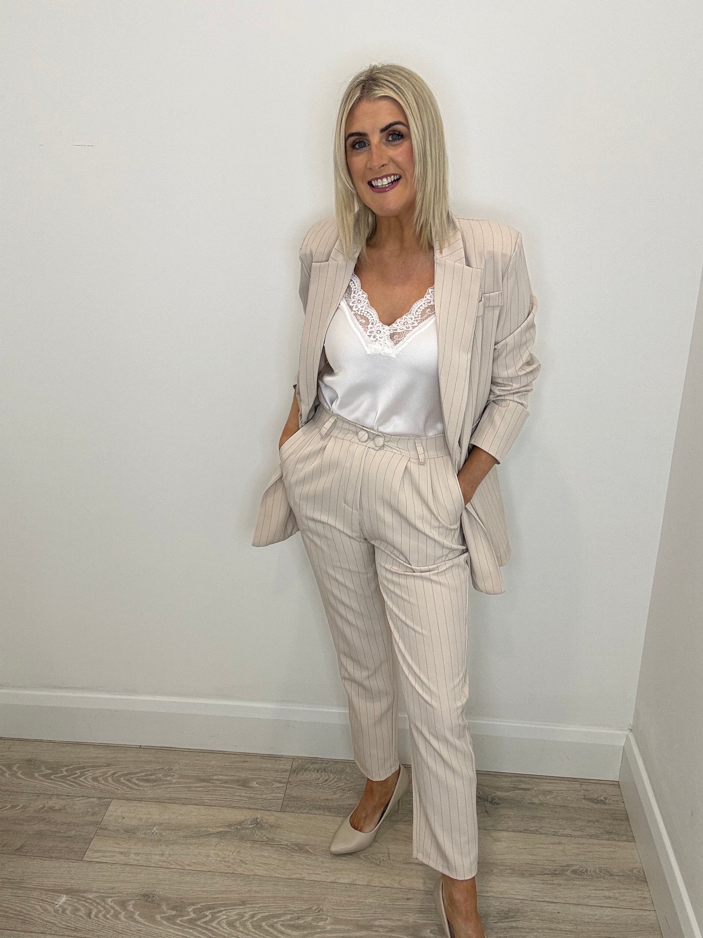 Elsa Trousers Suit