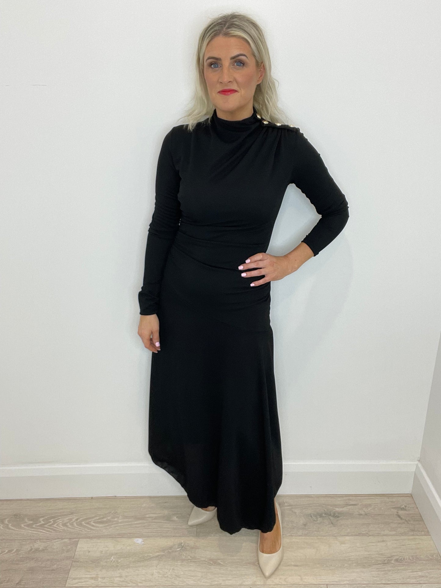 Shelly Midi Dress